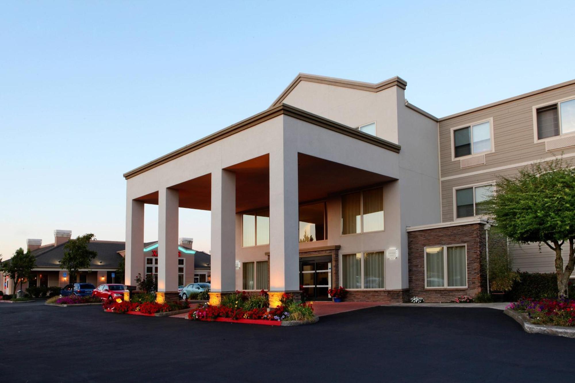 Four Points By Sheraton Portland East Fairview Dış mekan fotoğraf